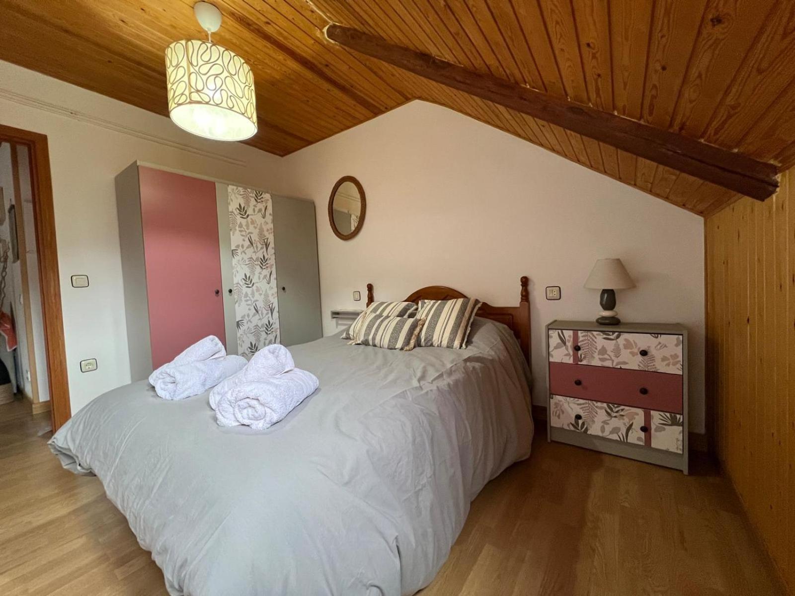 Apartamento La Buhardilla Del Boscache San Juan De Plan Luaran gambar