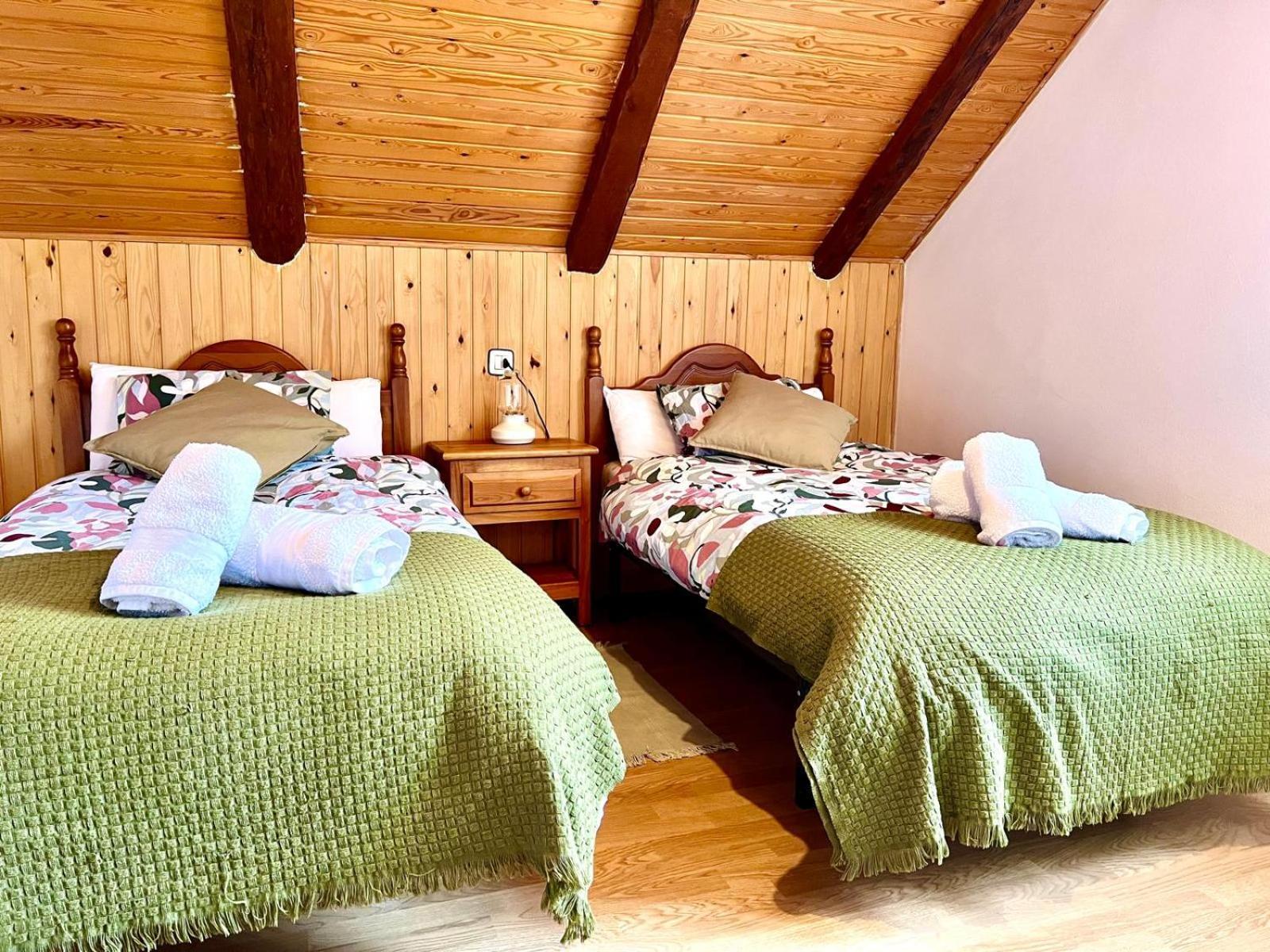 Apartamento La Buhardilla Del Boscache San Juan De Plan Luaran gambar